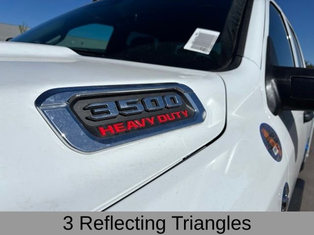 New 2026 Bright White Clear-Coat Exterior Paint RAM Tradesman image 13