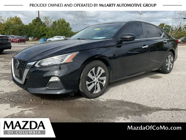 Used 2021 Black Nissan 2.5 S image 1