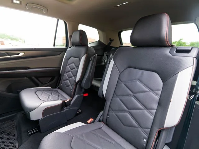 New 2026 Black Volkswagen 2.0T Peak Edition image 29