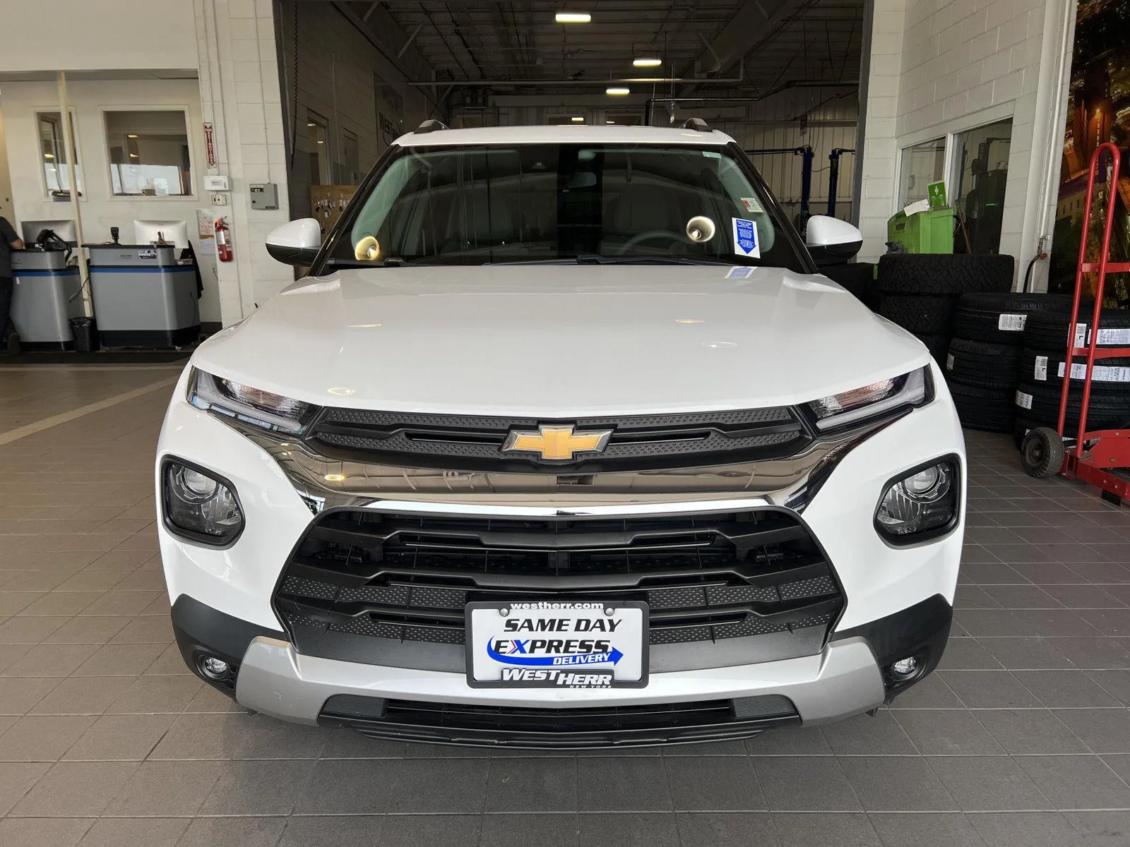 Used 2023 Summit White Chevrolet LT image 2
