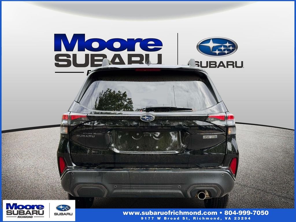 New 2026 CRYSTAL BLACK SILICA Subaru Limited Hybrid image 3