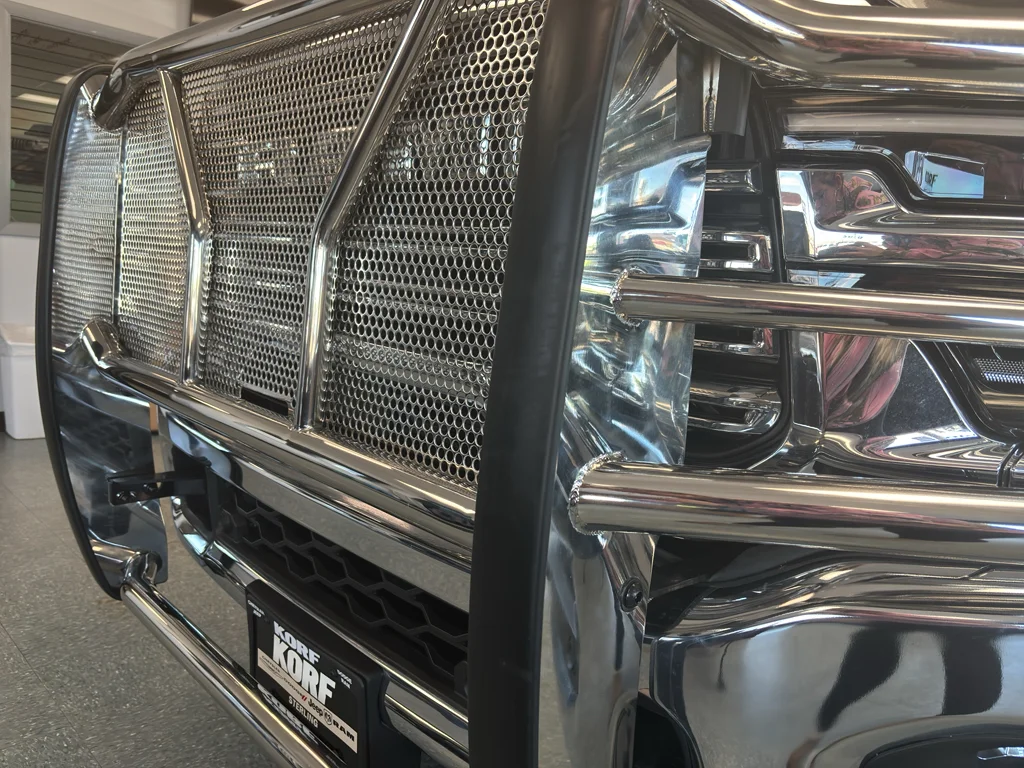 New 2025 Granite Crystal Metallic Clear-Coat Exterior Paint RAM Laramie High Plains Edition image 9