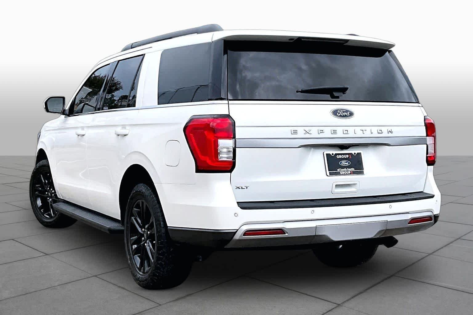 Used 2024 Star White Metallic Tri-Coat Ford XLT image 12