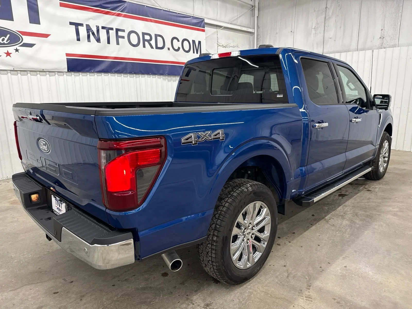 Used 2024 Blue Metallic Ford XLT image 9