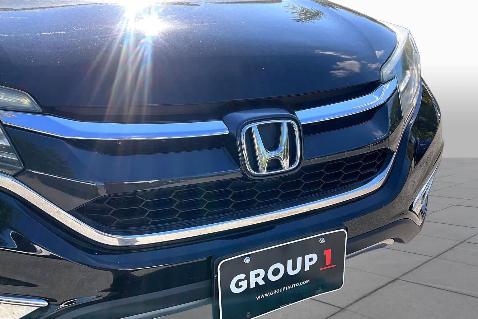 Used 2015  Honda EX image 28