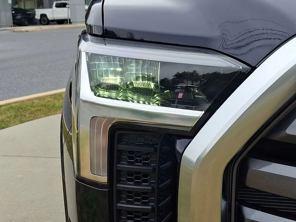 2026 Toyota Tundra Limited - Photo 31