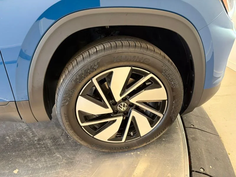 New 2026 Blue Volkswagen 2.0T SE w/Technology image 28