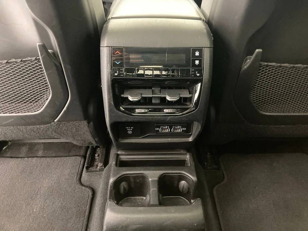 Used 2022 Silver Jeep Limited image 16