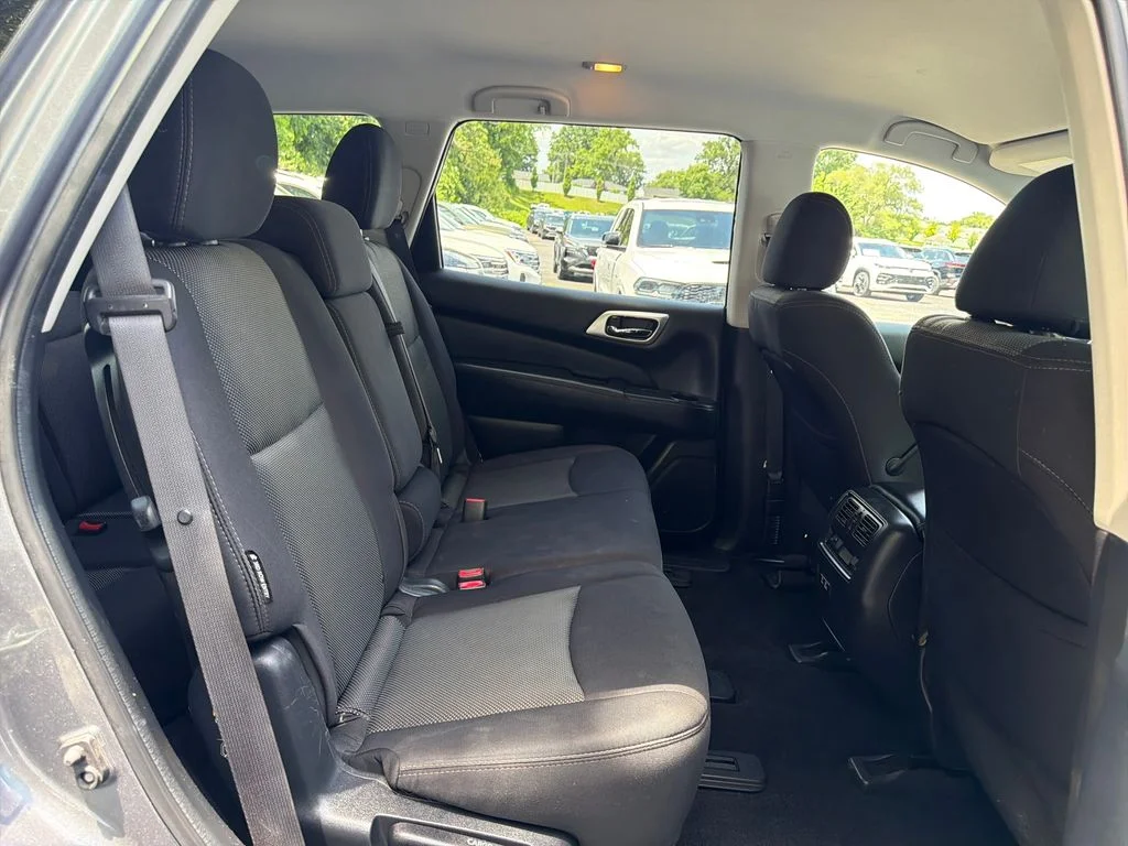 Used 2020 Gray Nissan S image 48