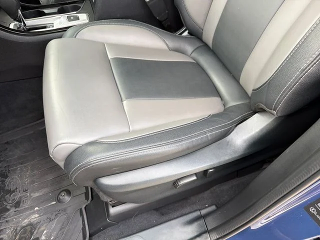 Used 2022 Blue Subaru Onyx Edition image 20