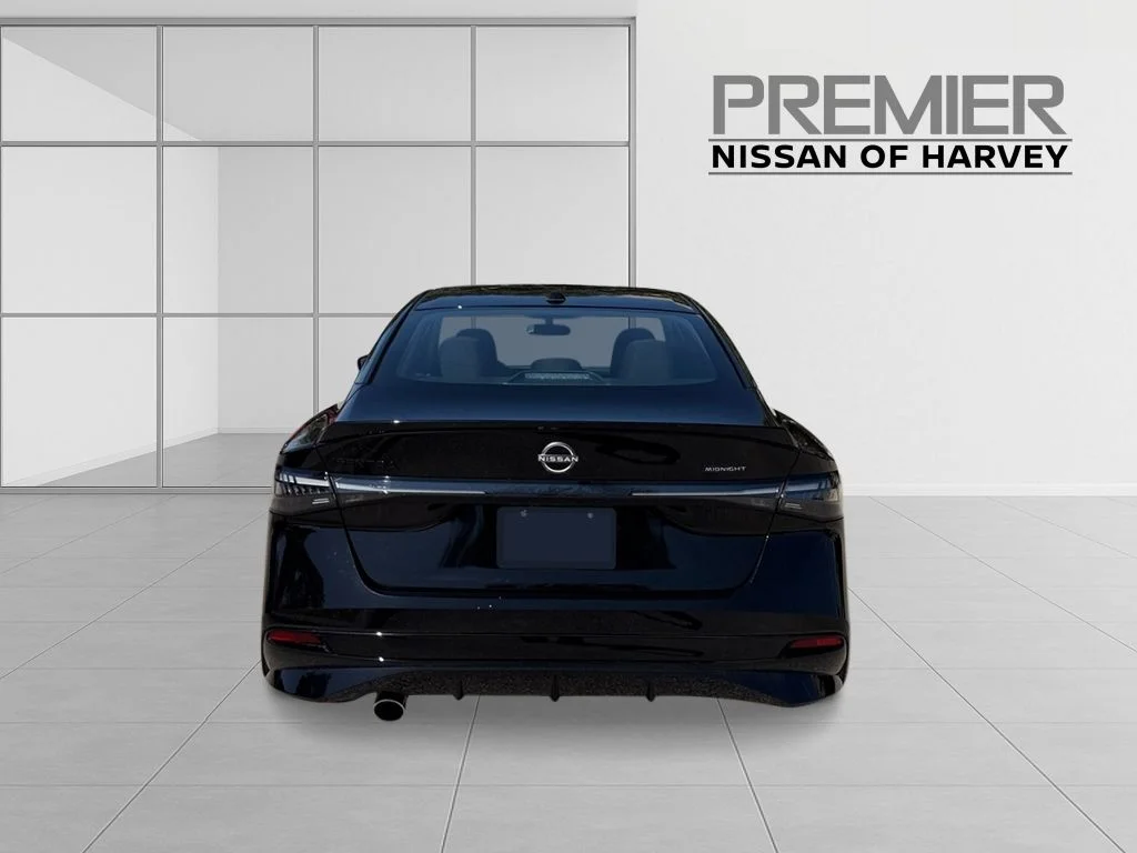 New 2027 Super Black Nissan SR Midnight Edition image 4