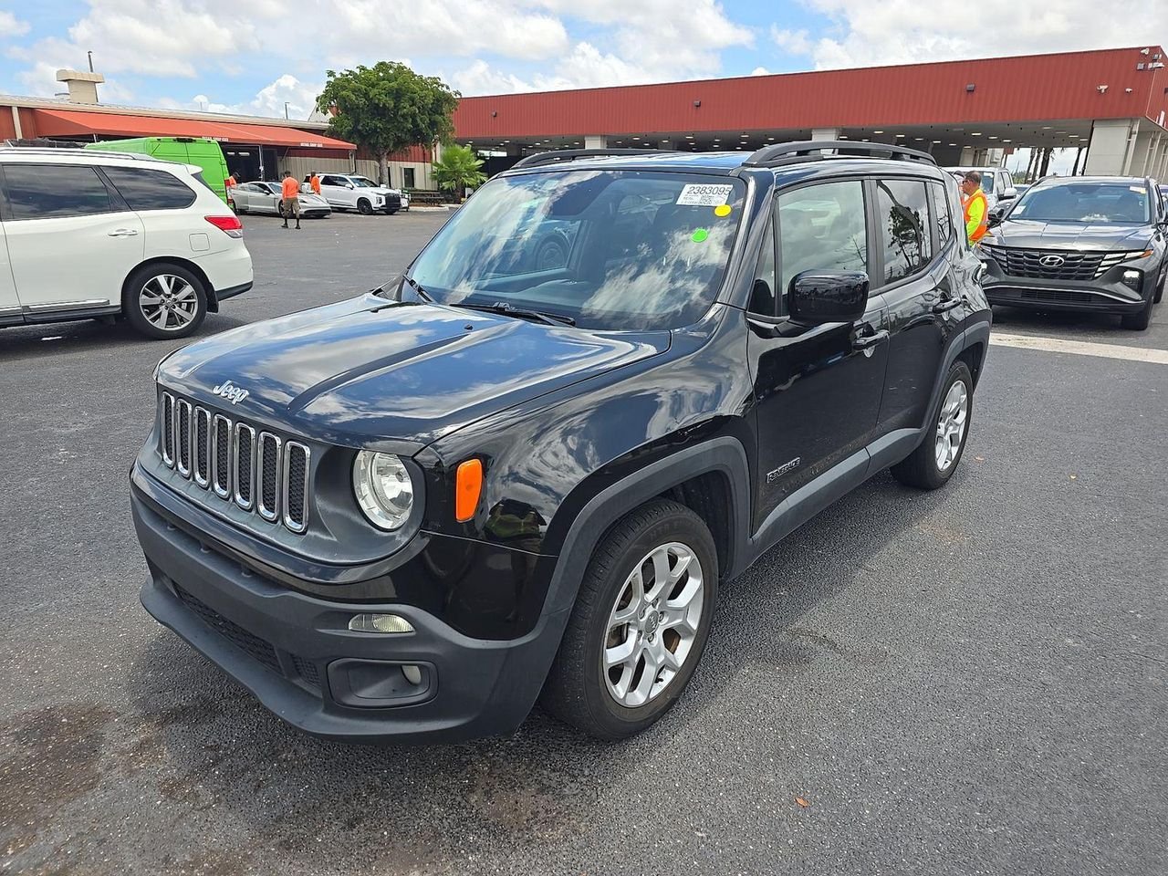2017 Jeep Renegade Latitude FWD's photo