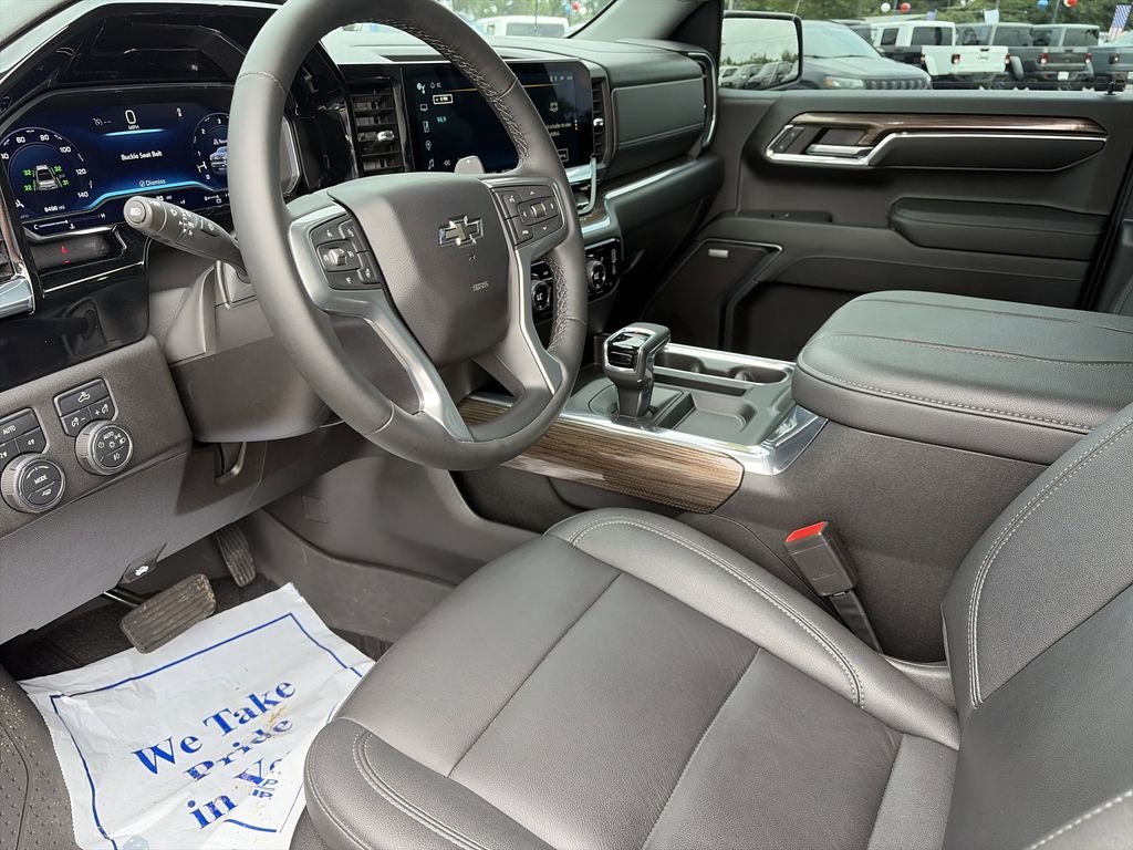 Used 2024 Black Chevrolet RST image 10