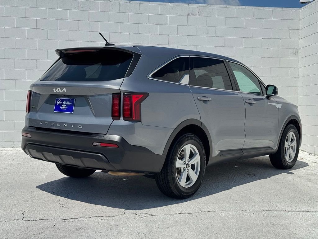 Used 2022 Silver Kia LX image 12