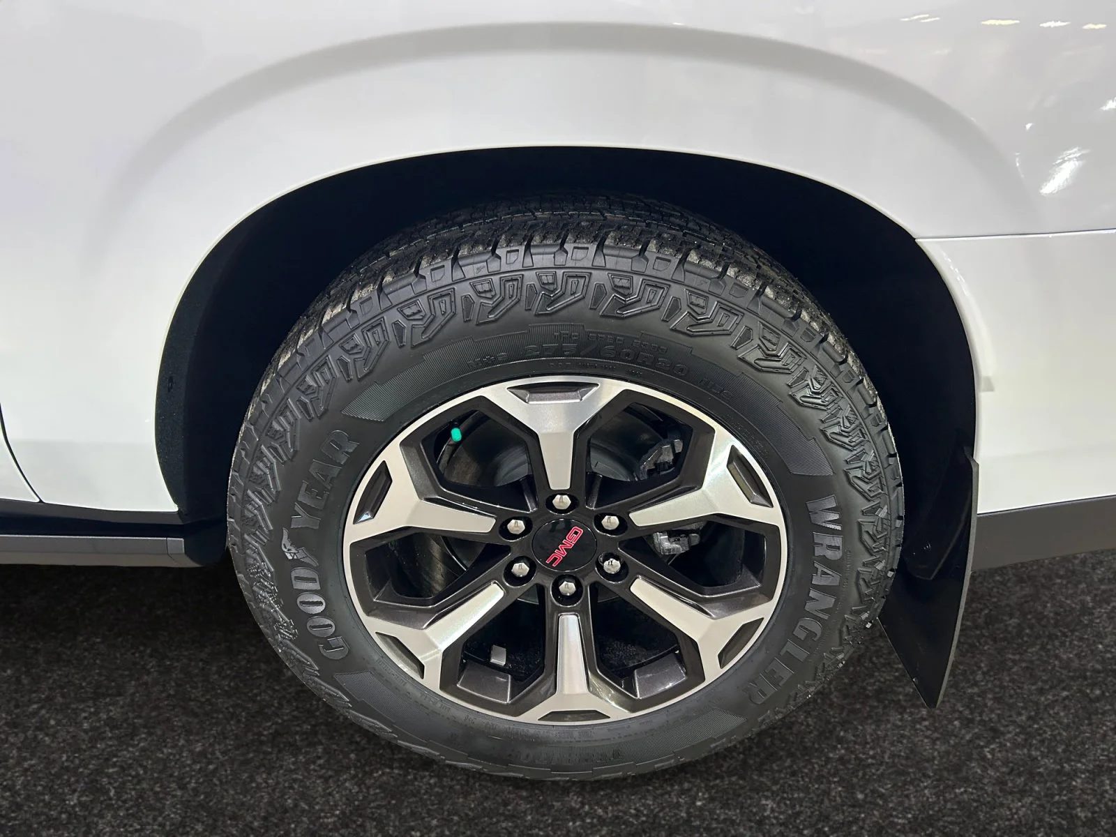 New 2026 Summit White GMC AT4 Ultimate image 9