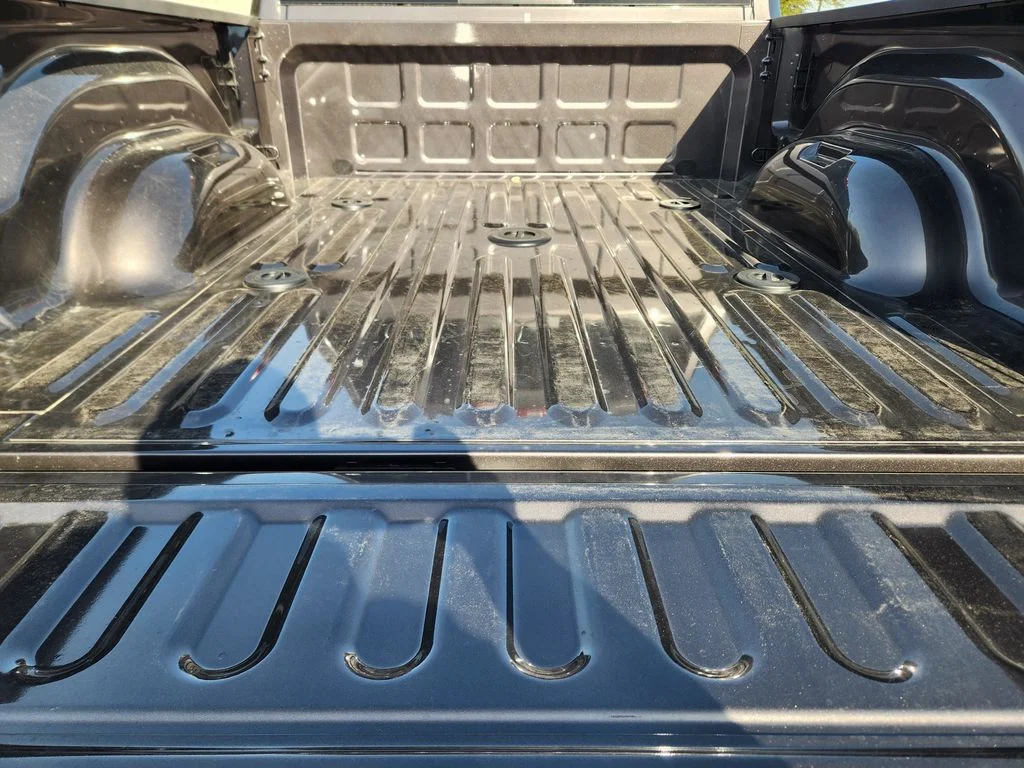 New 2026 Granite Crystal Metallic Clearcoat RAM Tradesman image 25