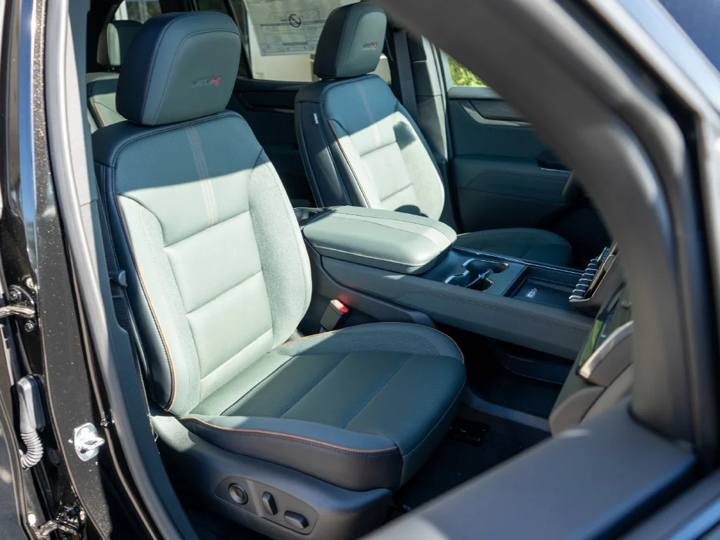 2027 GMC Acadia AT4 - Photo 9