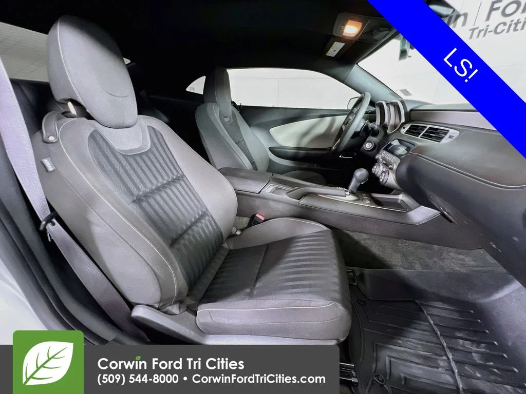Used 2014 Silver Ice Metallic Chevrolet 2LS image 16