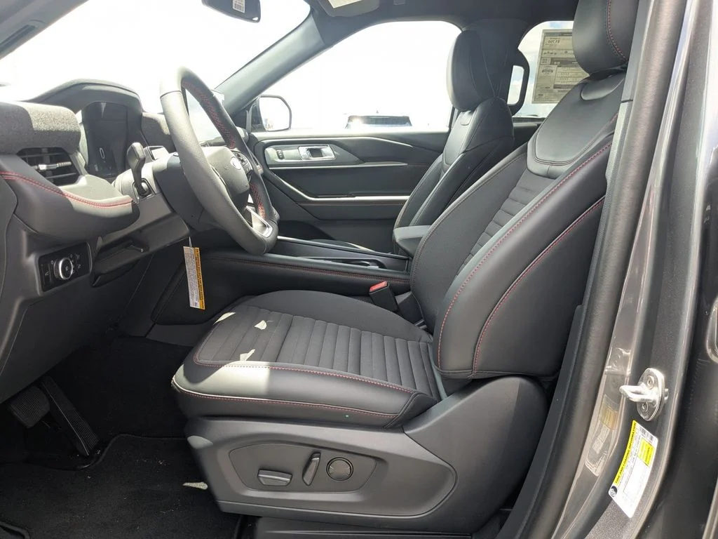 New 2026 Carbonized Gray Metallic Ford ST-Line image 20