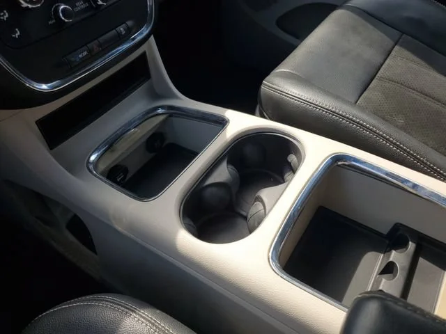 Used 2019 Black Onyx Crys Dodge SXT image 19