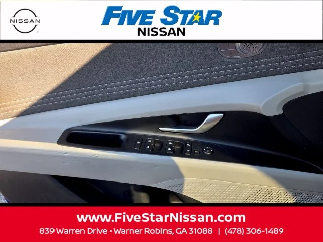 Used 2023 Blue Hyundai Limited image 31