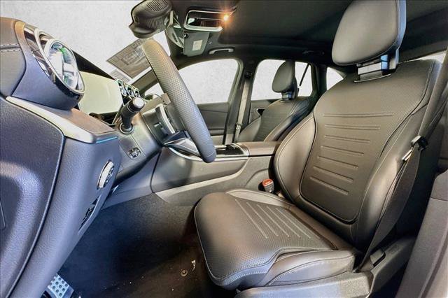 New 2026 Polar White Mercedes-Benz GLC 300 image 48