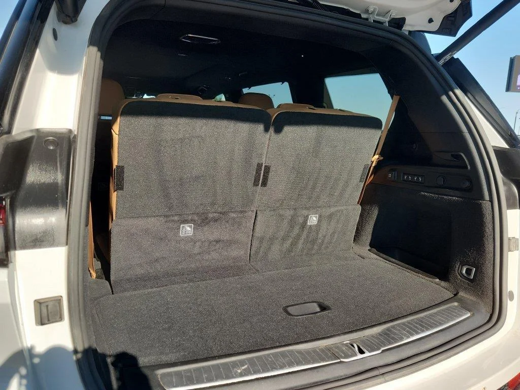 Used 2023 Bright White Clearcoat Jeep Summit image 13