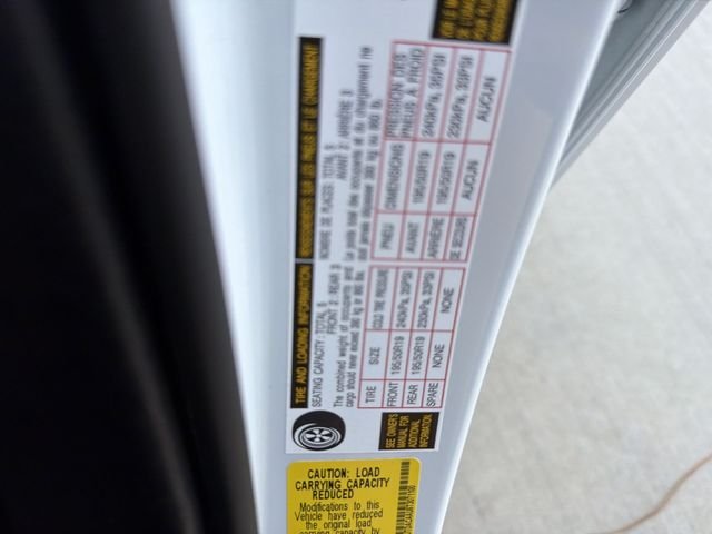 2026 Toyota Prius XLE - Photo 35