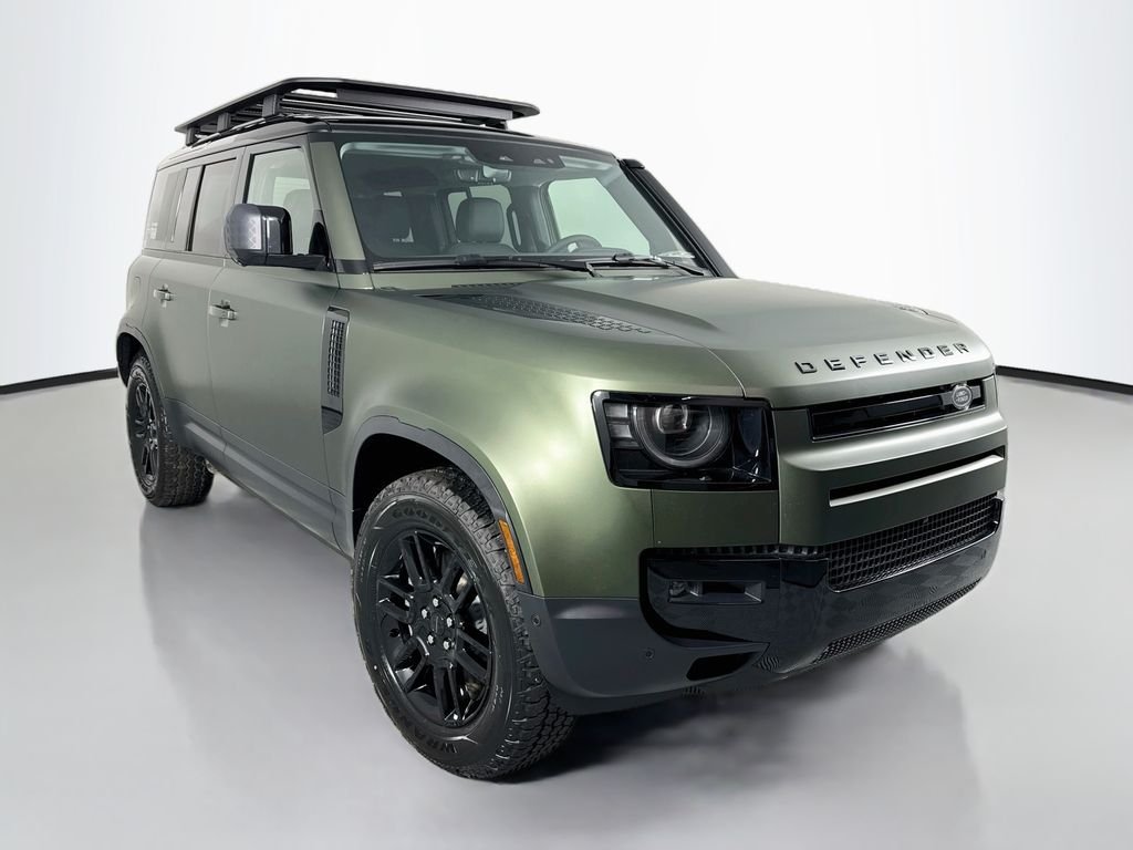 New 2026 Woolstone Green Land Rover S image 7