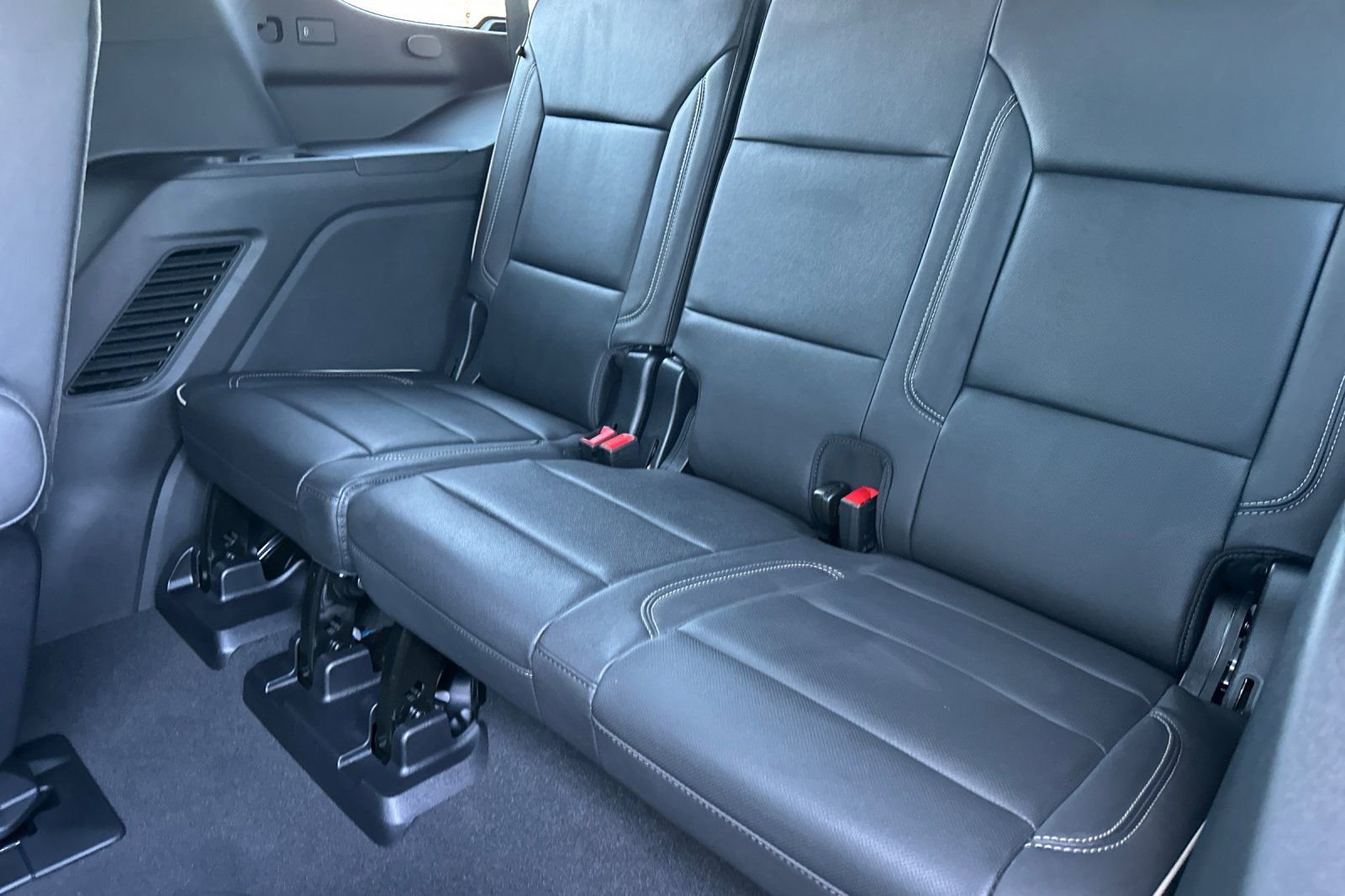 2026 Chevrolet Tahoe Premier - Photo 15