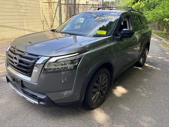 Certified Used 2023 2 Tone Gun / Black Roof Nissan SL image 3