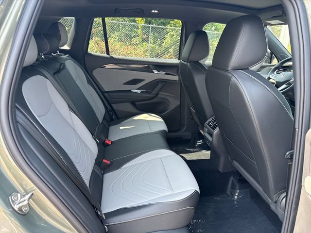 New 2026 Avocado Green w/Deep Black Roof Volkswagen SE R-Line Black image 11