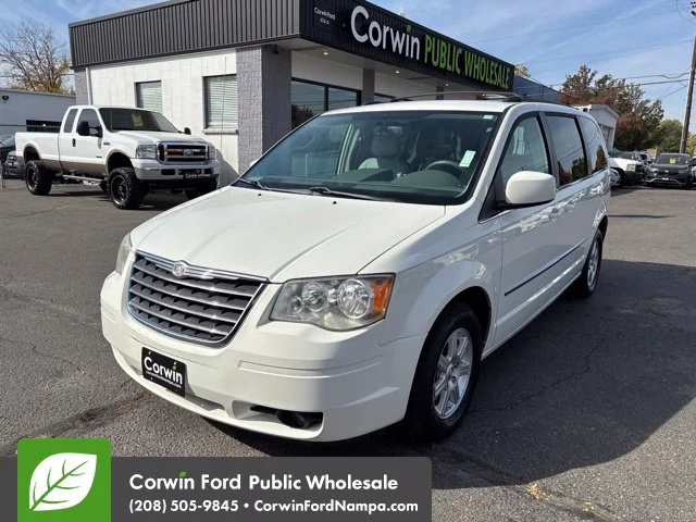 2010 Chrysler Town & Country Touring