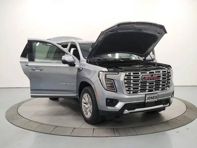 Used 2025 Silver GMC Denali image 11