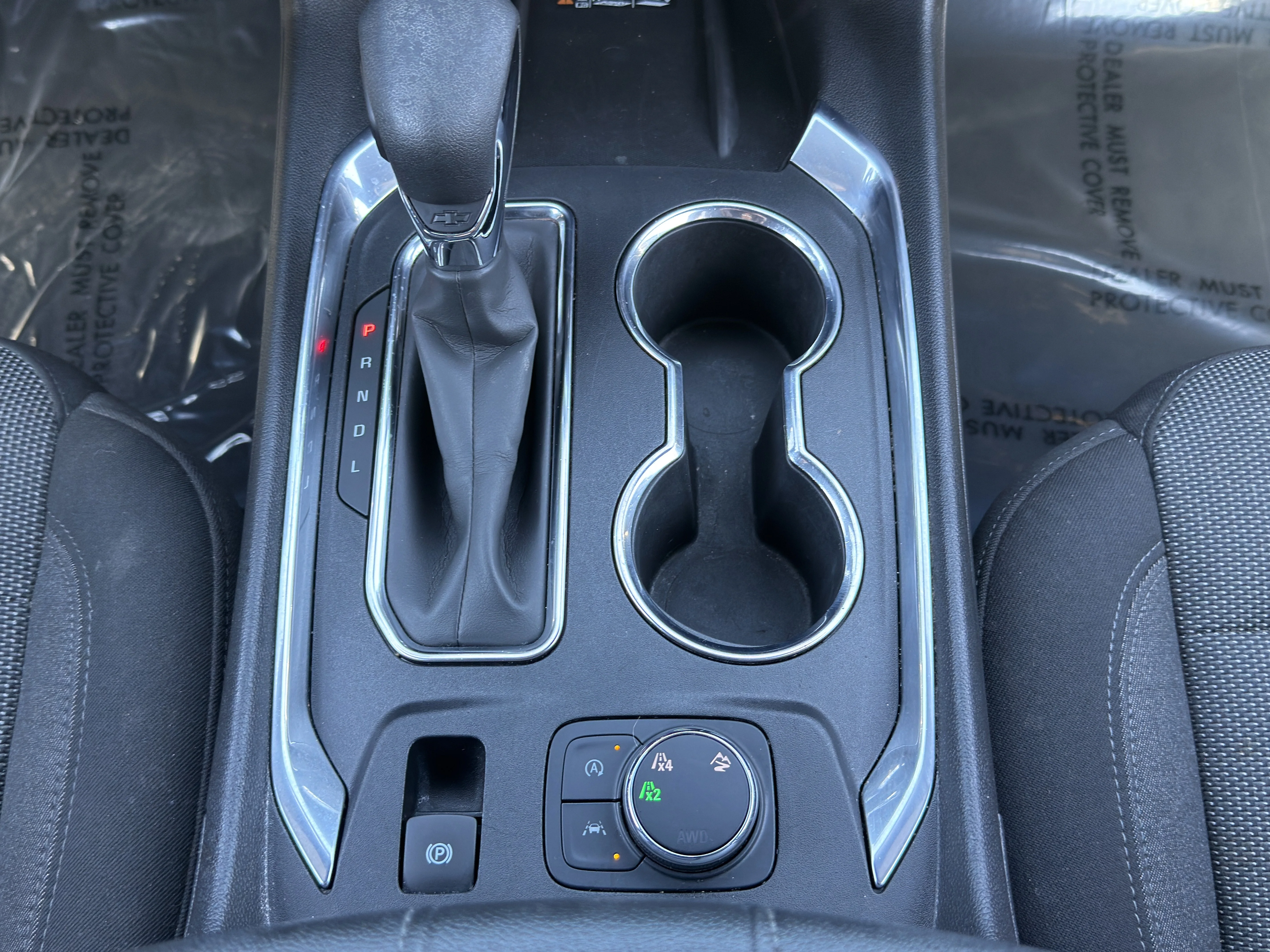 Used 2023 Summit White Chevrolet LT Cloth image 24