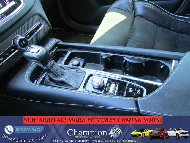 Used 2019 Black Volvo T6 R-Design image 20