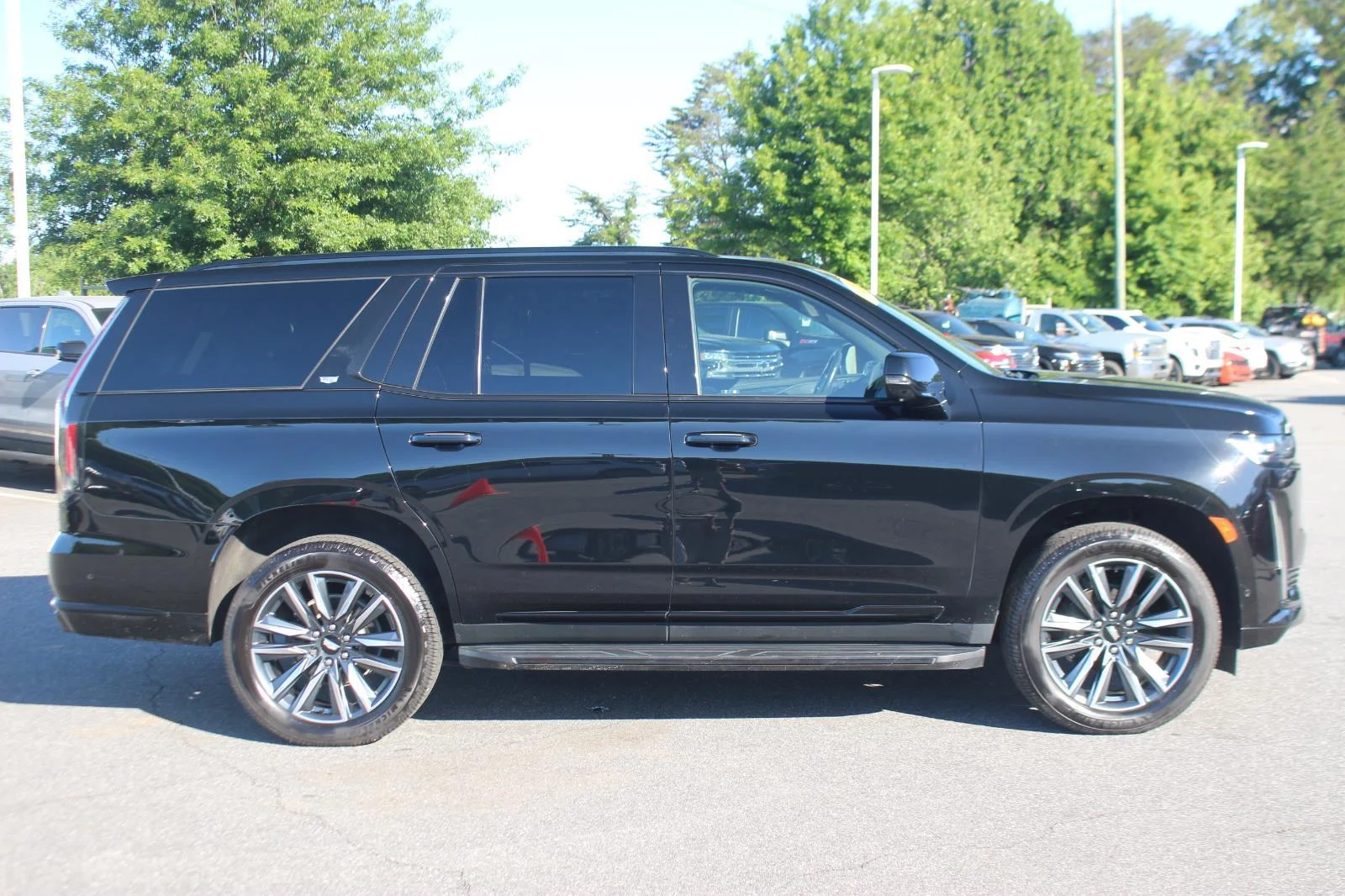 Used 2021 BLACK RAVEN Cadillac Sport image 8