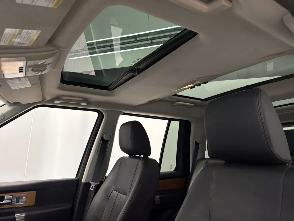 Used 2015 Black Land Rover Base image 26