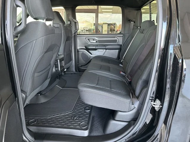 New 2026 Diamond Black Crystal Pearl-Coat Exterior Paint RAM Big Horn/Lone Star image 14