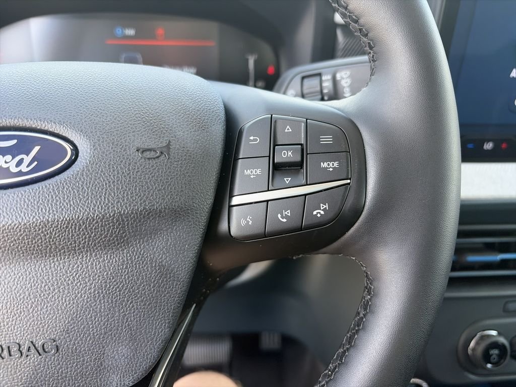 Used 2025 Gray Ford XLT image 21