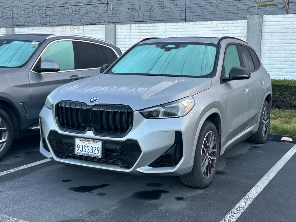 Certified Used 2023 Space Silver Metallic BMW xDrive28i image 2