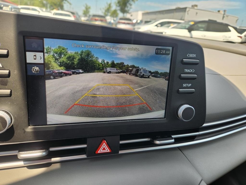 Used 2026 White Hyundai SEL Sport image 3