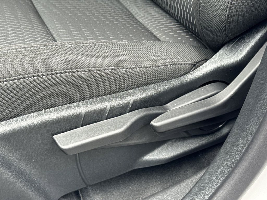 New 2026 Summit White Chevrolet LT image 24