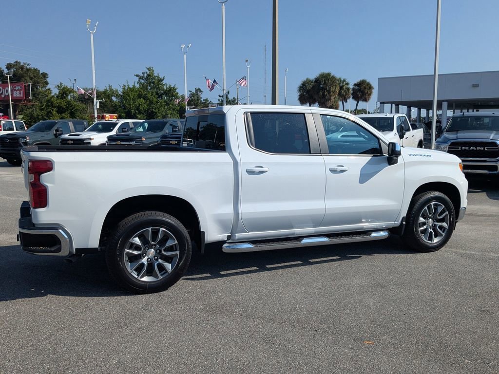2026 Chevrolet Silverado 1500 LT - Photo 3