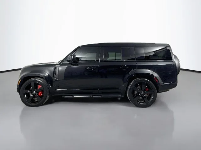 Certified Used 2025 Santorini Black Metallic Land Rover X-Dynamic SE image 8