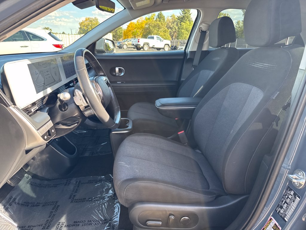 Used 2024 Digital Teal Hyundai SEL image 9