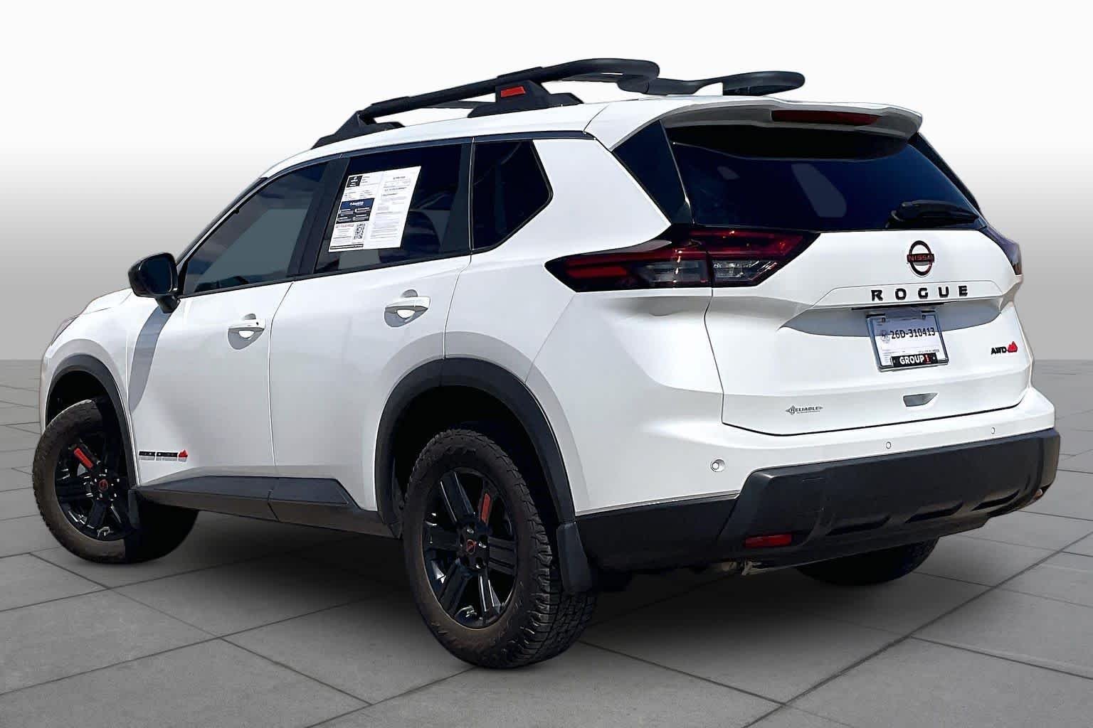 Used 2025 Everest White Pearl Nissan Rock Creek image 12