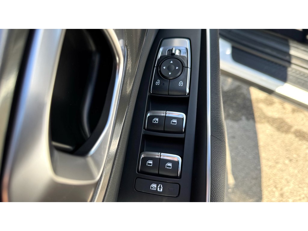 New 2026 Glacial White Pearl Kia LX image 25