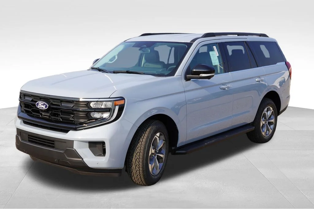 New 2027 Glacier Gray Metallic Tri-Coat Ford Active image 7