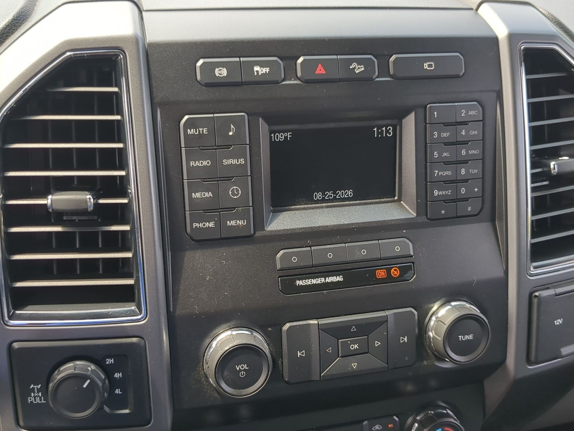 2019 Ford F-250 Super Duty XLT - Photo 16